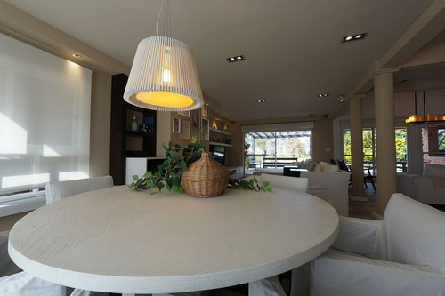 Casa En Venta 7 Dormitorios En Los Cardales C.c.