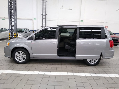 Imagen 9 de 15 de Dodge Grand Caravan 2019 3.7 Sxt+ At Somos Agencia Credito