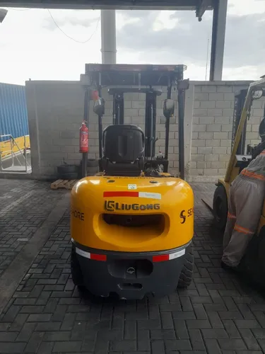 Montacargas Liugong Cpcd 35 Diesel Motor Isuzu 4,7m