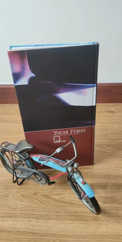 Libro: Tocar Fuego - Gal Editores/imago - ( Como Nuevo ) (Usado)
