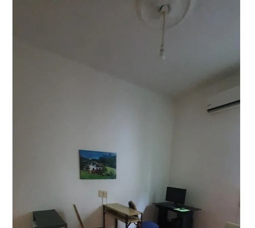 Imagen 12 de 15 de Oportunidad! Apto De 4 Dormitorios, 2 Baños Zona Centro!