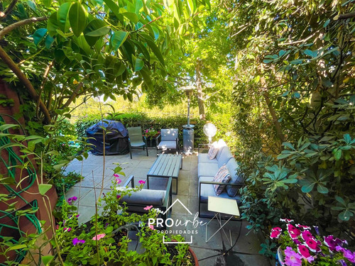 Venta Casa,los Dominicos Las Condes, 4 Dormitorios, Piscina.