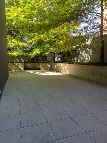 Local Comercial Con Terraza Para Habilitar En Providencia