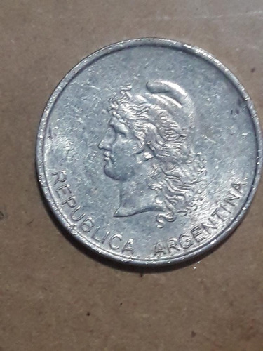 Moneda De Argentina De 5 Centavos Del Año 1983