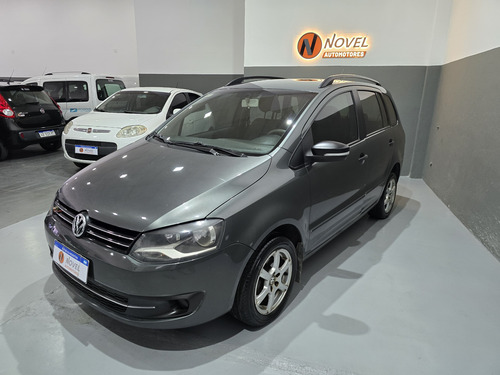 Volkswagen Suran 1.6 Highline 101cv