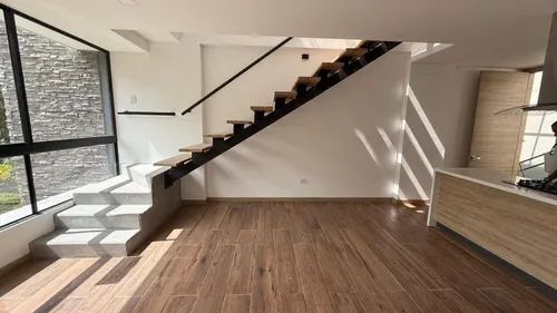 Apartamento En Venta En Loma Del Escobero. Cod V12705