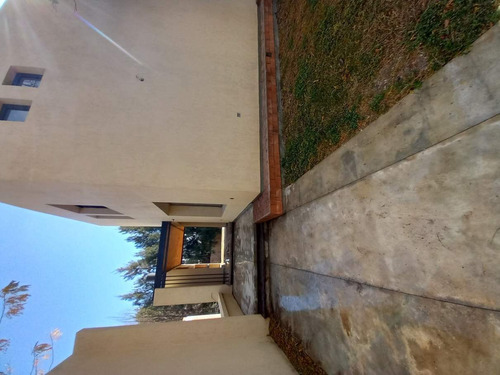 Imagen 2 de 17 de Casa En Venta Villa Allende. La Morada. 3 Dorm. A Estrenar.