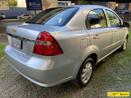Chevrolet Aveo Lt - Automático