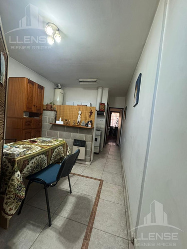 Departamento 2 Ambientes Pb, En Venta - Barrio Parque, Bernal.