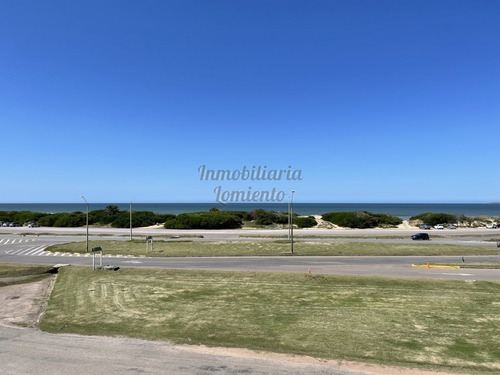 Imagen 12 de 15 de Venta Apartamento 2 Dormitorios Frente Al Mar Playa Brava