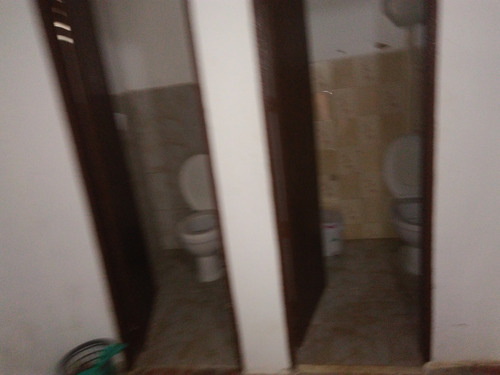 Terreno De 2.260m² Com 1 Casa E 8 Apartamentos Em Buzios