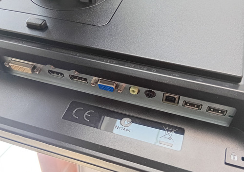 Benq Bl2420pt Diseño Cad/cam Animación Edición De Video 2k (Usado)