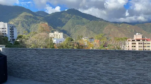 Ls Vende Pent House Urb Miranda