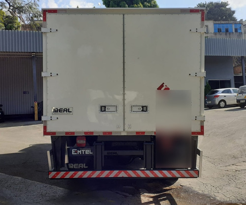 Imagem 13 de 13 de Vw 13 190 + Cabine 22 Lugares 2015/2016 Único Dono