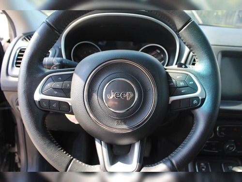 Jeep Compass LONGITUDE 2.4 AT