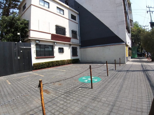 Imagen 13 de 14 de Casa Para Oficinas En Venta / Adolfo Prieto