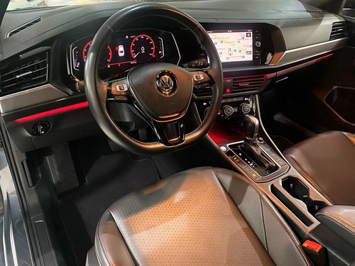 Volkswagen Jetta 1.4 250 TSI TOTAL R-LINE