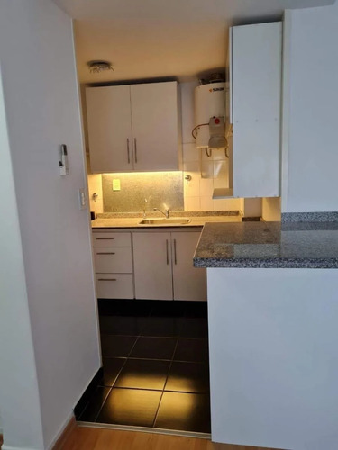 Imagen 6 de 14 de Beccar. Venta. Departamento Reciclado 2 Amb.