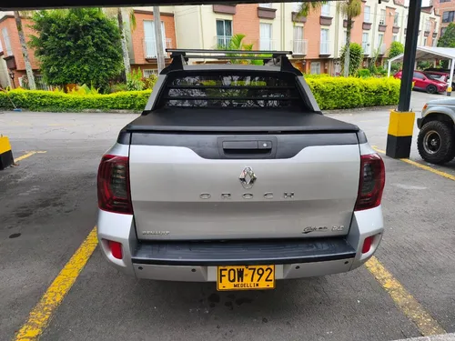 Renault Duster OROCH 4x4 Intense