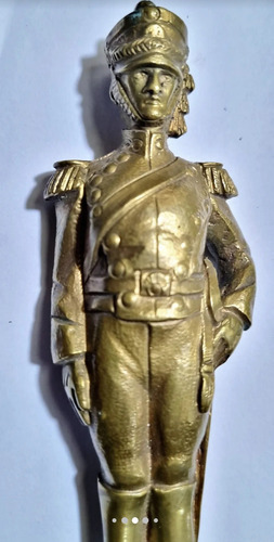 Figura De Granadero De Bronce. Muy Trabajado. Dorado (Usado)
