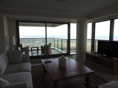 Imagen 2 de 15 de Apartamento En Venta De 3 Dormitorios En Playa Brava (ref: Lij-3058)