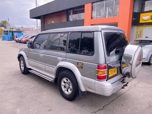 Mitsubishi Montero 3.0 V43 Wagon