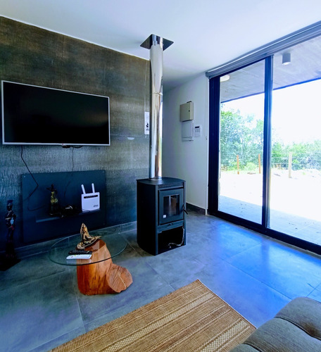 Cabaña En Alquiler Villa Serrana, Aire Acondicionado, Wi-fi, Directv.