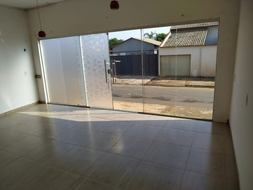 Imóvel Com 3 Construções Em Nerópolis Go