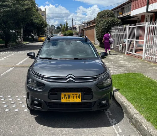 Citroën C4 Cactus 1.6 Shine Turbo Aut