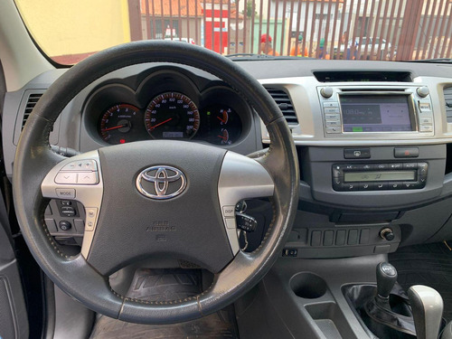 Toyota Hilux Cd Srv D4-d 4x4 3.0 Tdi Diesel Aut