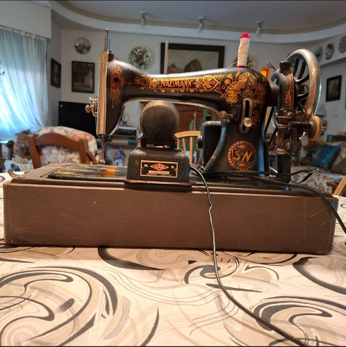 Maquina Coser Portátil Naumann Eléctrica A Pedal Sin Envio Negra Y Dorada (Usado)