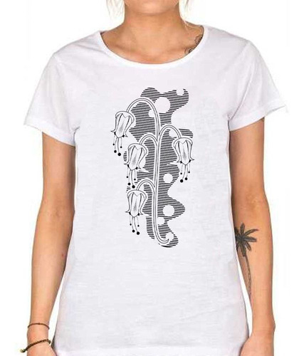 Remera De Mujer Tattoo Hojas Caidas Plantas Art