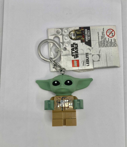 Llavero Con Luz Baby Yoda Mandalorian The Child Lego
