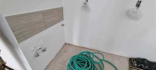Imagen 5 de 10 de Alquilo En El Palomar Departamento Tipo Casa Al Fondo Lado Derecho De 2 Ambientes Entrada Por Pasillo En Comun F: 9017