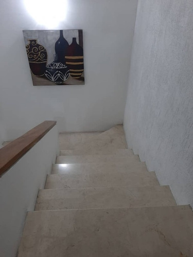 Imagen 8 de 24 de Yosmar & Fernando Venden Town House En Resid Bonaventura Home Mañongo. Foth-377