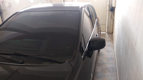 Imagem 6 de 10 de Nissan Tiida 2011 1.8 Sl Flex Aut. 5p