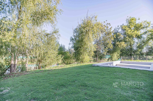 Imagen 11 de 30 de Casa En Venta En El Canton - Maroto Propiedades
