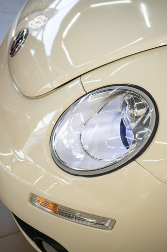 Volkswagen New Beetle 2.0 Luxury