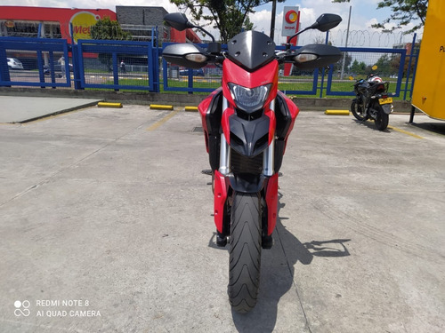 Ducati Hyperstrada 821 2013