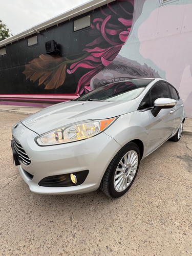 Ford Fiesta Kinetic 1.6 Titanium 120cv