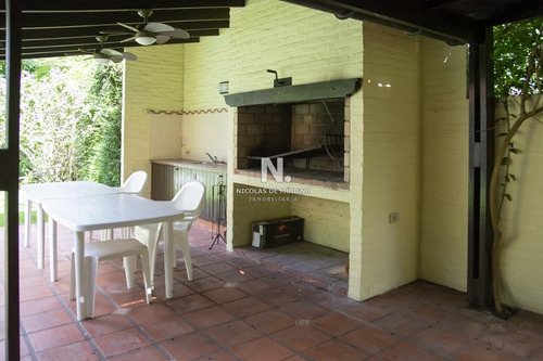 Casa En Venta En Cantegril- Ref: 3670