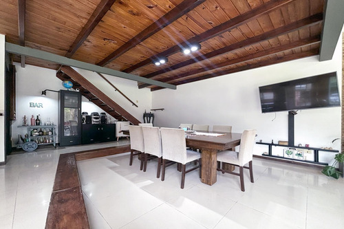Venta - Casa De 1 Dormitorio Con Quincho, Parque Y Piscina. Pueblo Esther.