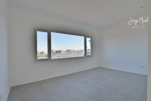 Casa Venta Barrio San Sebastián - Area 10 - 3 Dormitorios - #id 2748