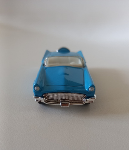 Carro Ford Tunderbirt Convertible 1957 Escala 1:63