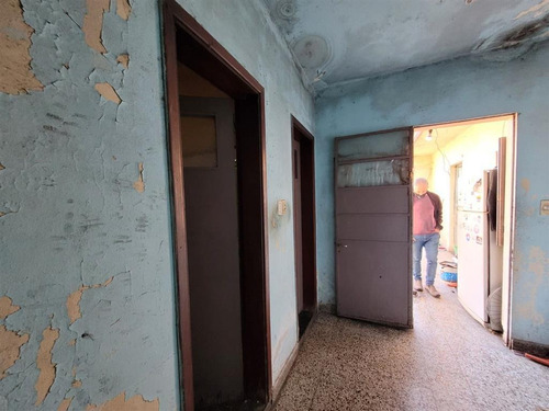 Oportunidad!esquina De 440m2 Apta Varios Destinos. Ideal Habitaciones Para Alquilar