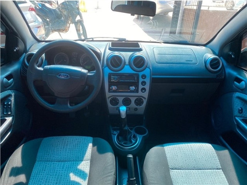 Imagem 6 de 7 de Ford Fiesta 1.6 Rocam Se Sedan 8v Flex 4p Manual