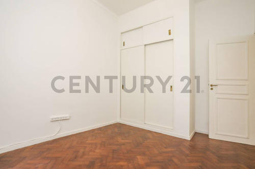 Venta Departamento 3 Ambientes En Destacada Zona De Palermo A 1 Cuadra Del Shopping Alto Palermo.