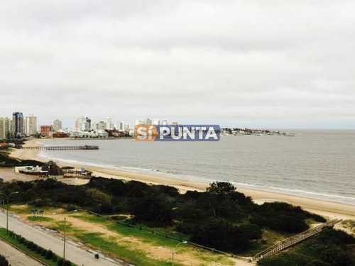 Imagen 1 de 15 de El Mar Y Buen Gusto A Sus Pies
