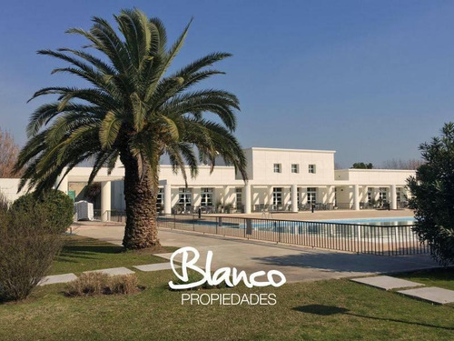 Muy Linda Casa Dentro Del Barrio Privado La Lomada De Pilar