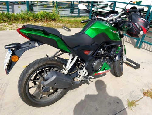 Imagen 10 de 10 de Moto Benelli Tnt 250 Cc Como Nueva!